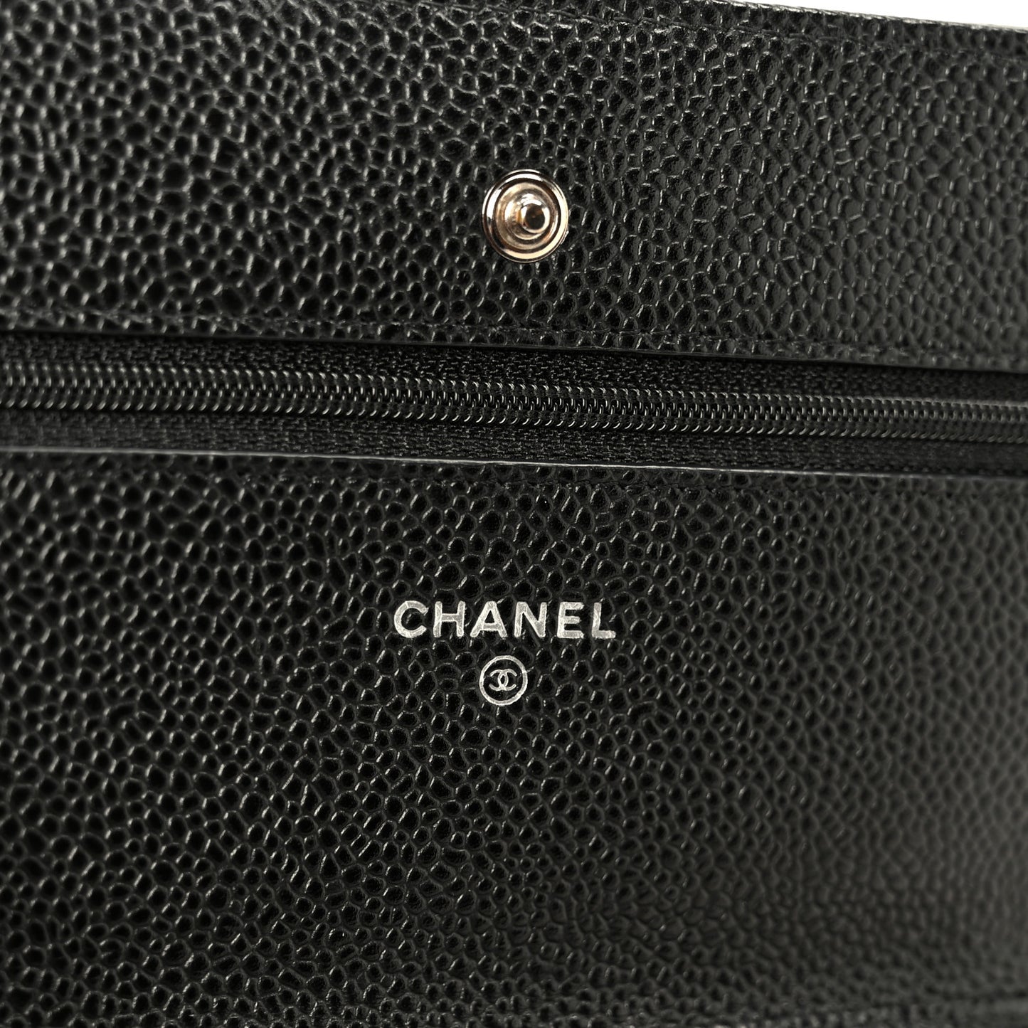 Caviar Quilted Wallet on Chain WOC Black