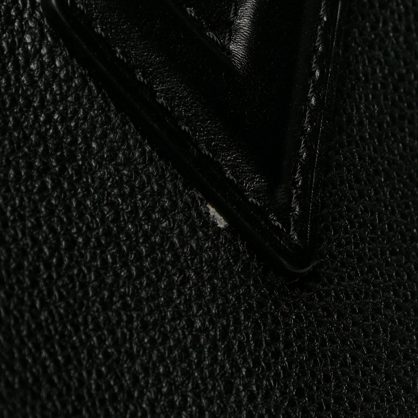 Veau Cachemire Tote W PM Black