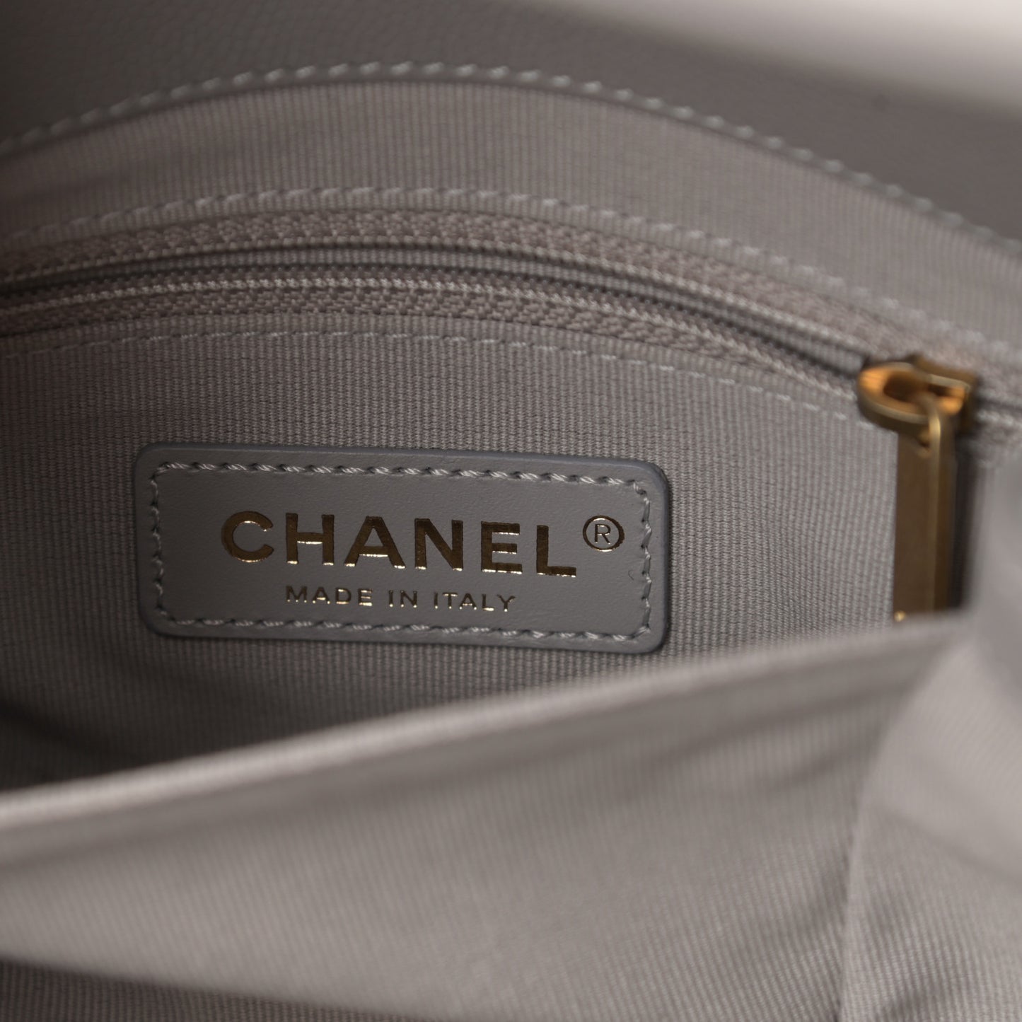 Caviar Quilted Mini Bracelet On Chain Flap Grey