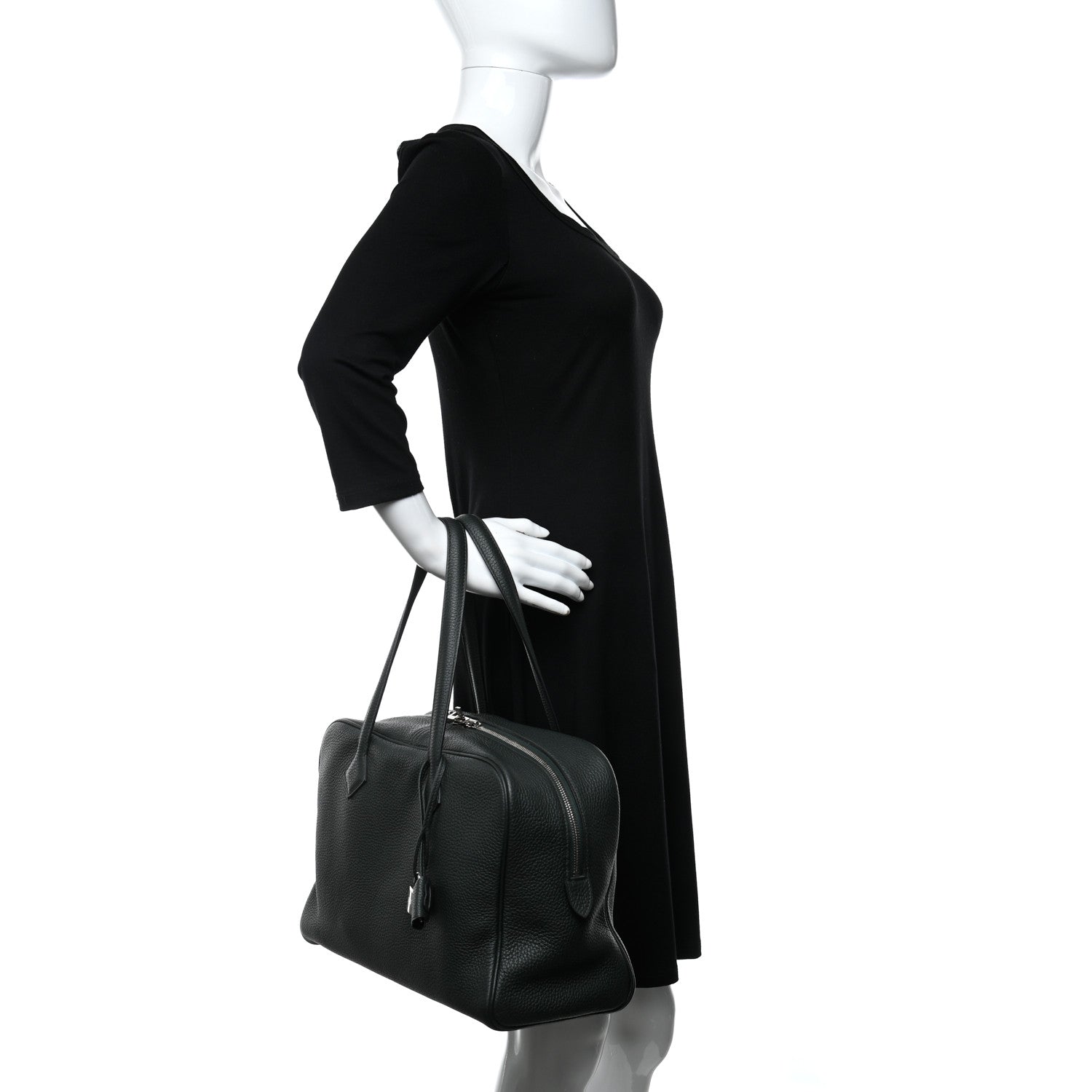 Hermes Taurillon Clemence Victoria II 35 Vert Fonce 2 of 11