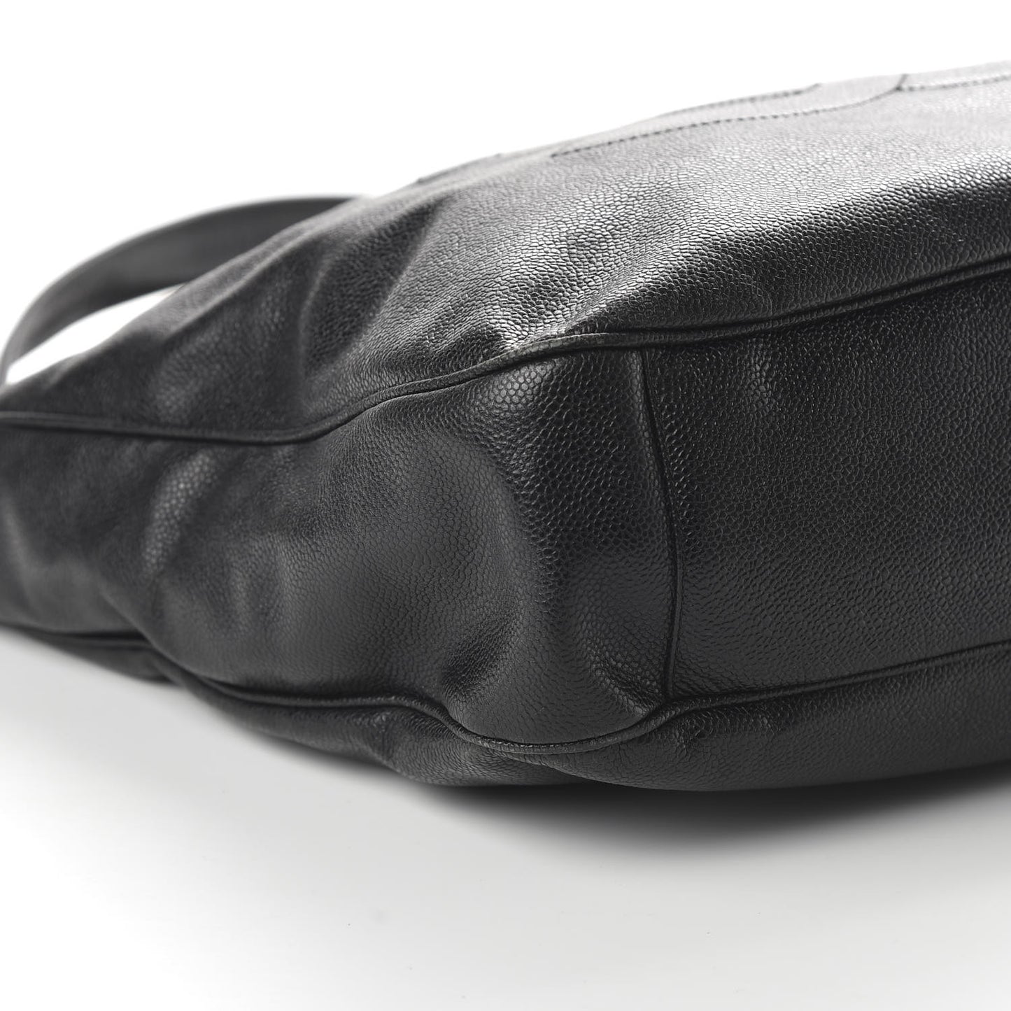 Caviar CC Shoulder Bag Black