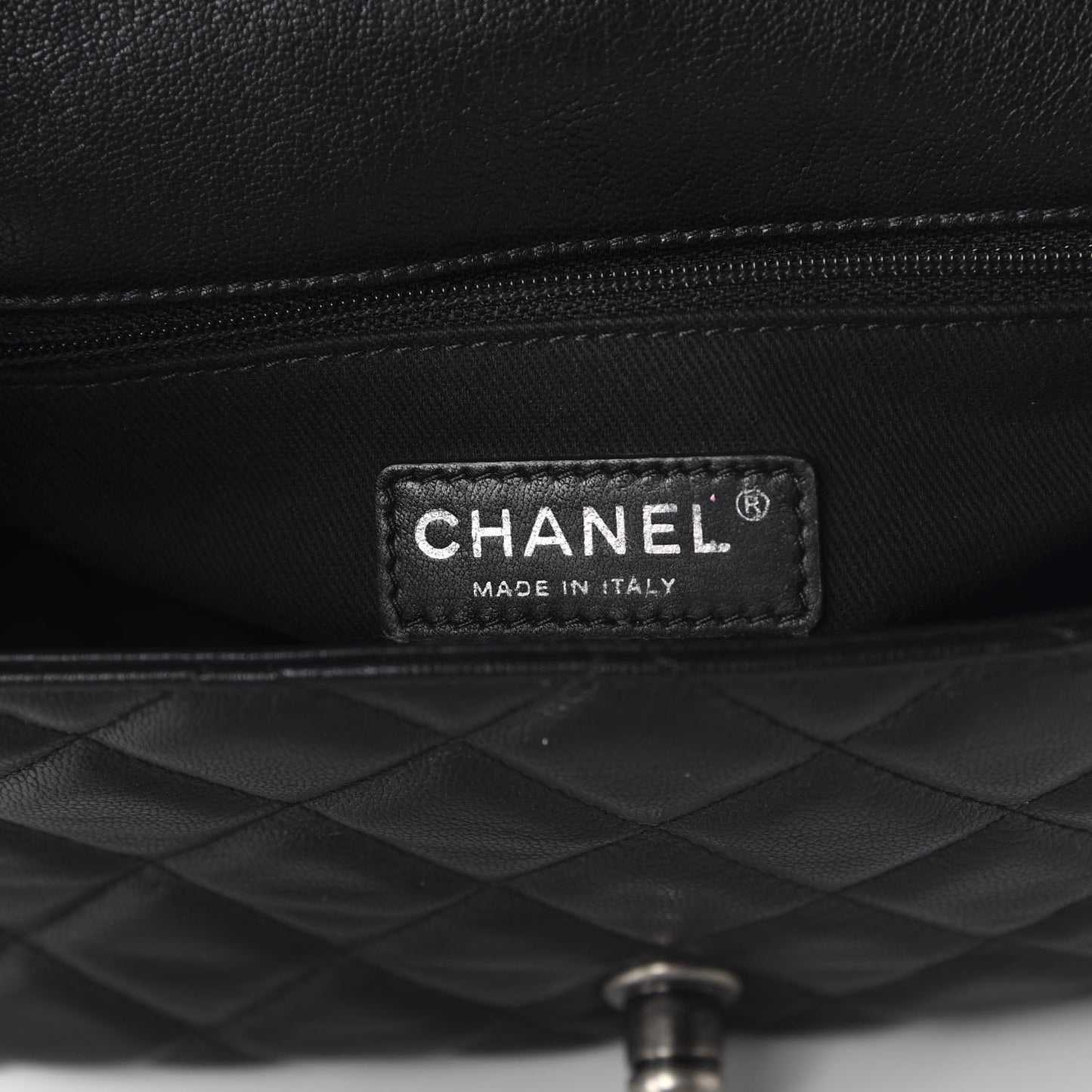 Goatskin Quilted Medium City Rock Flap Black