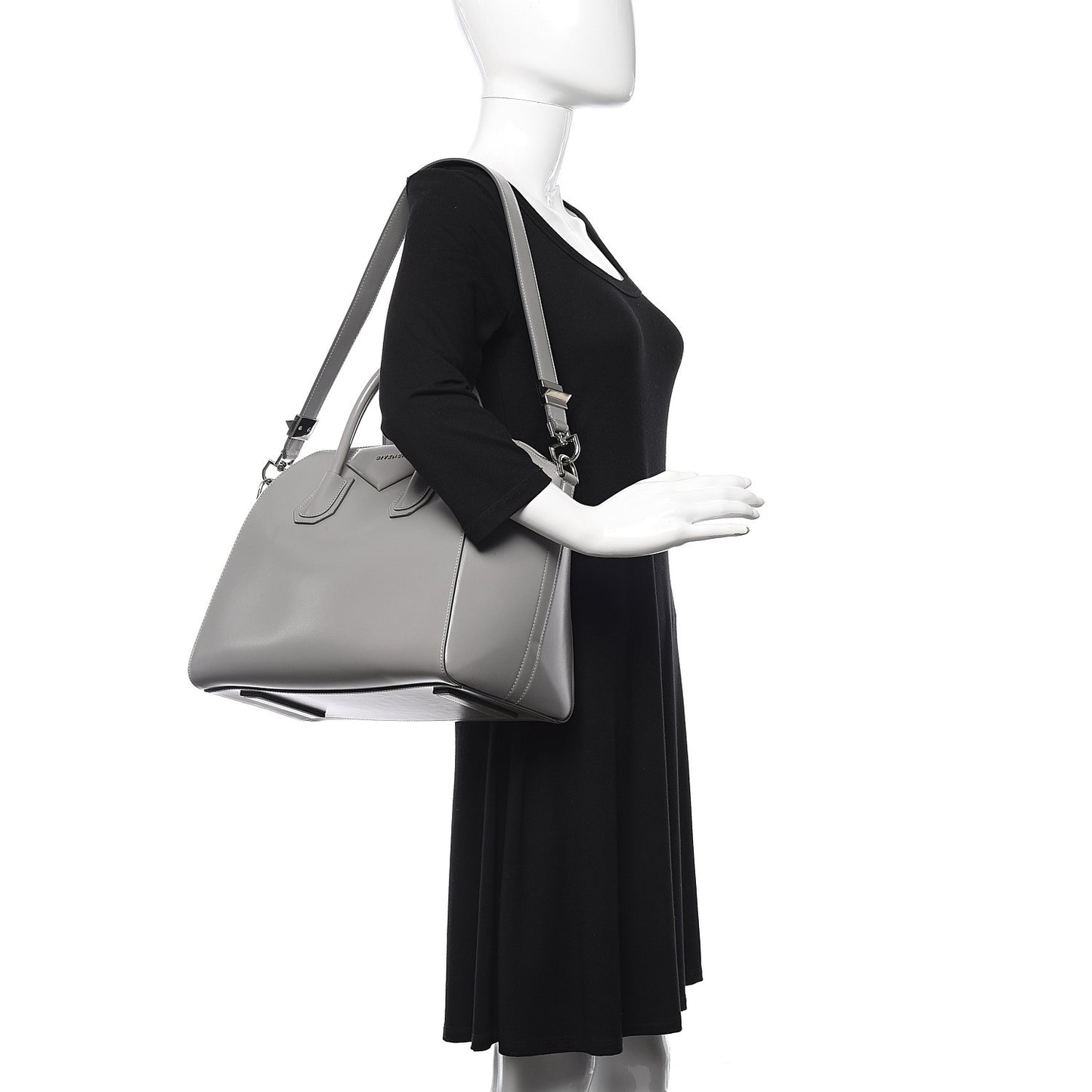 Shiny Lord Calfskin Medium Antigona Pearl Grey
