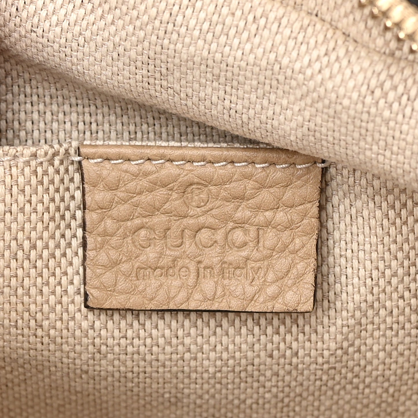Pebbled Calfskin Small Soho Disco Bag Camelia
