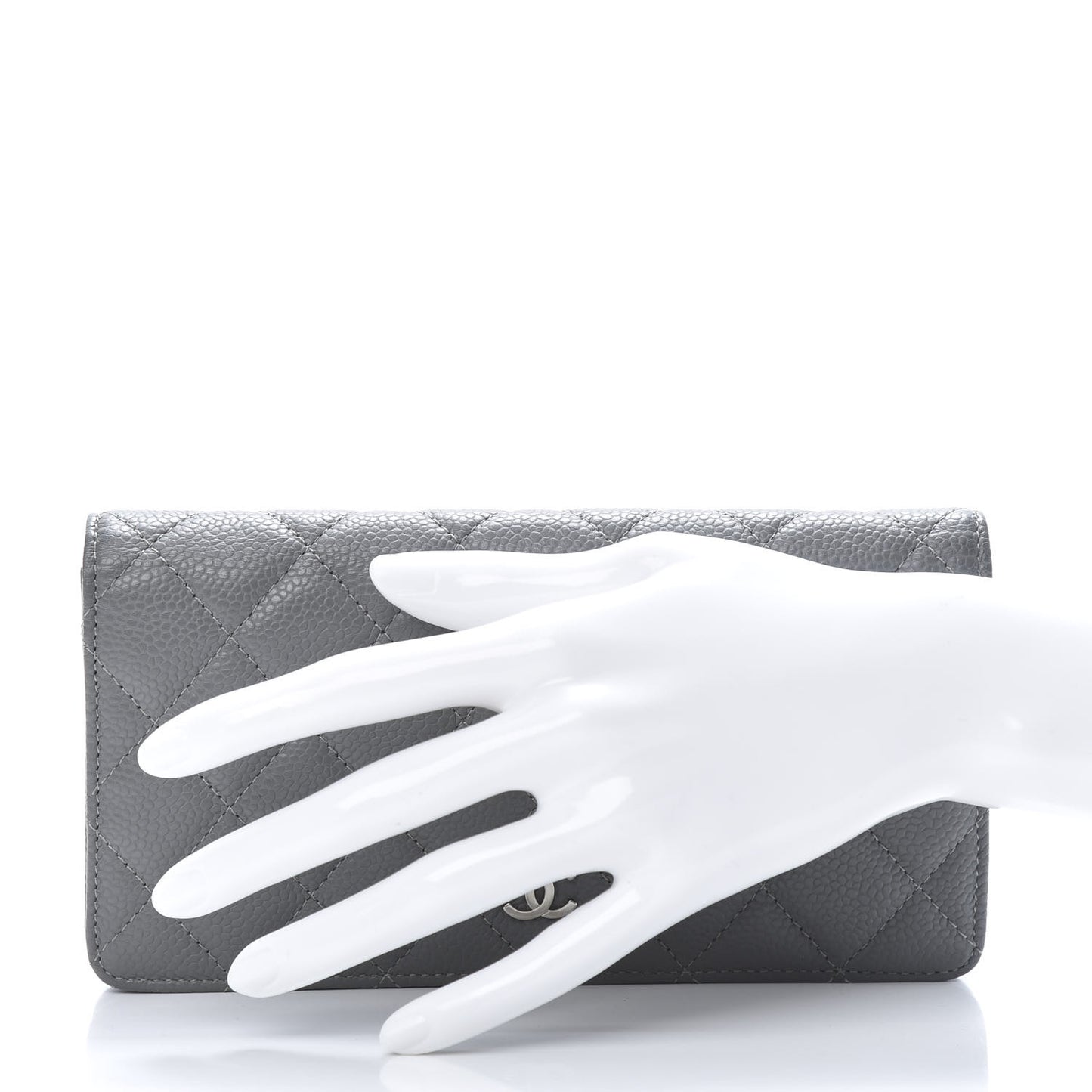 Caviar Quilted Yen Wallet Grey