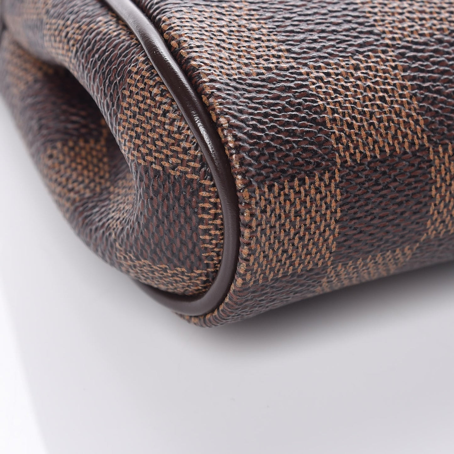 Damier Ebene Eva Clutch