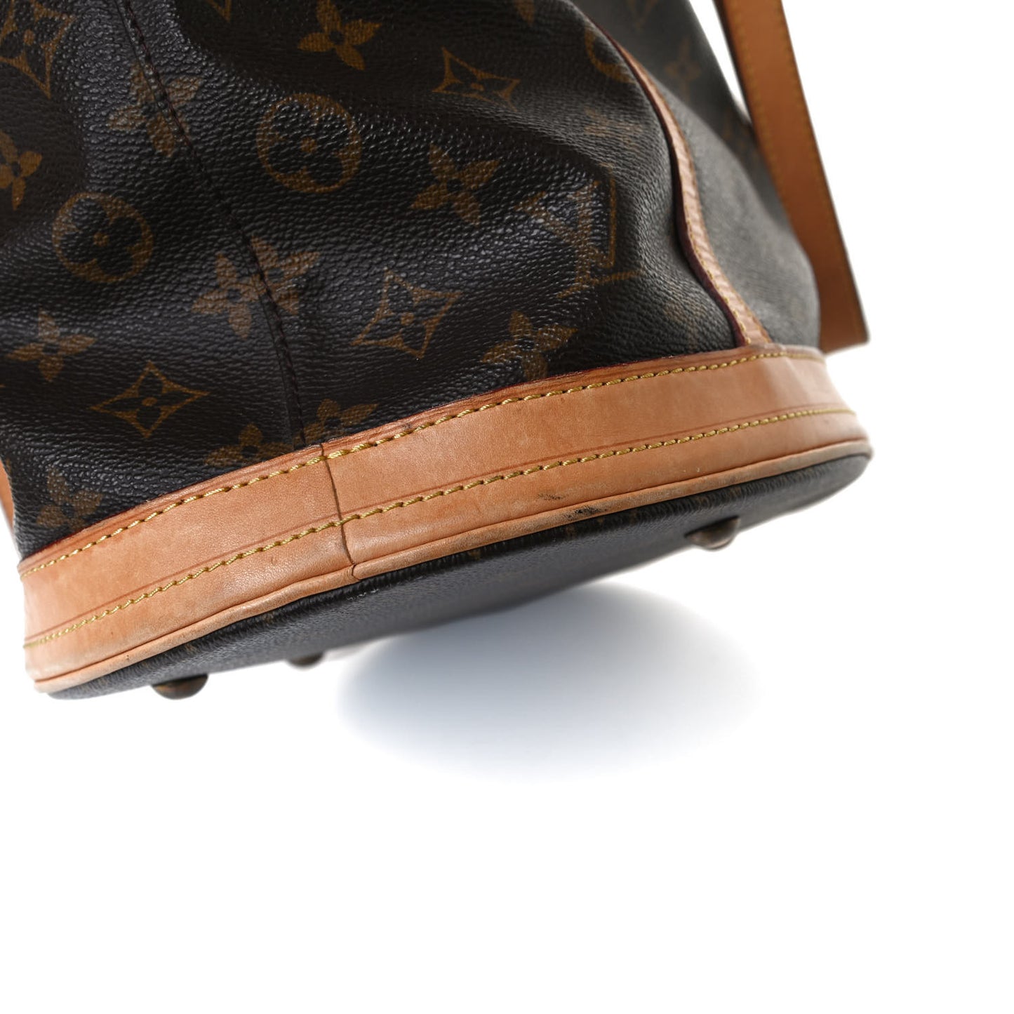 Monogram Bucket 27