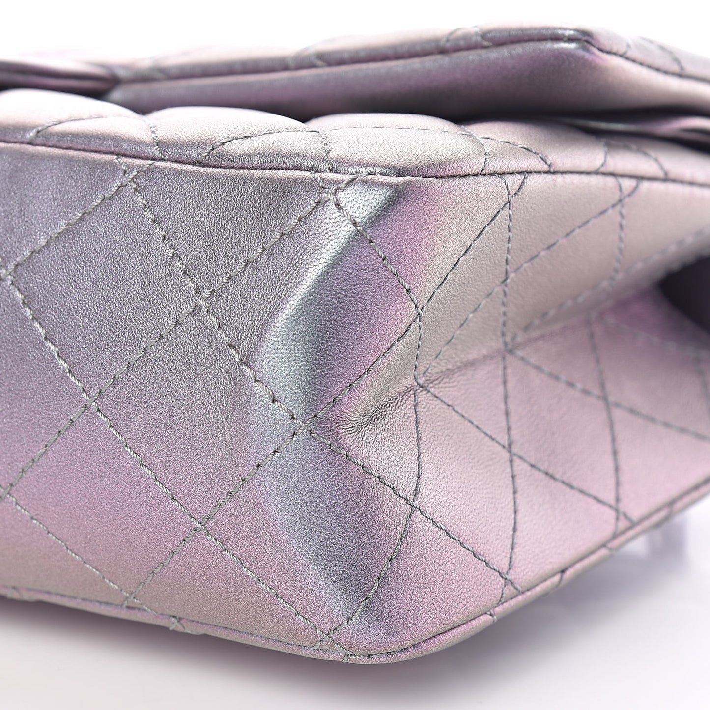 Iridescent Lambskin Quilted 2.55 Reissue 226 Flap Light Purple