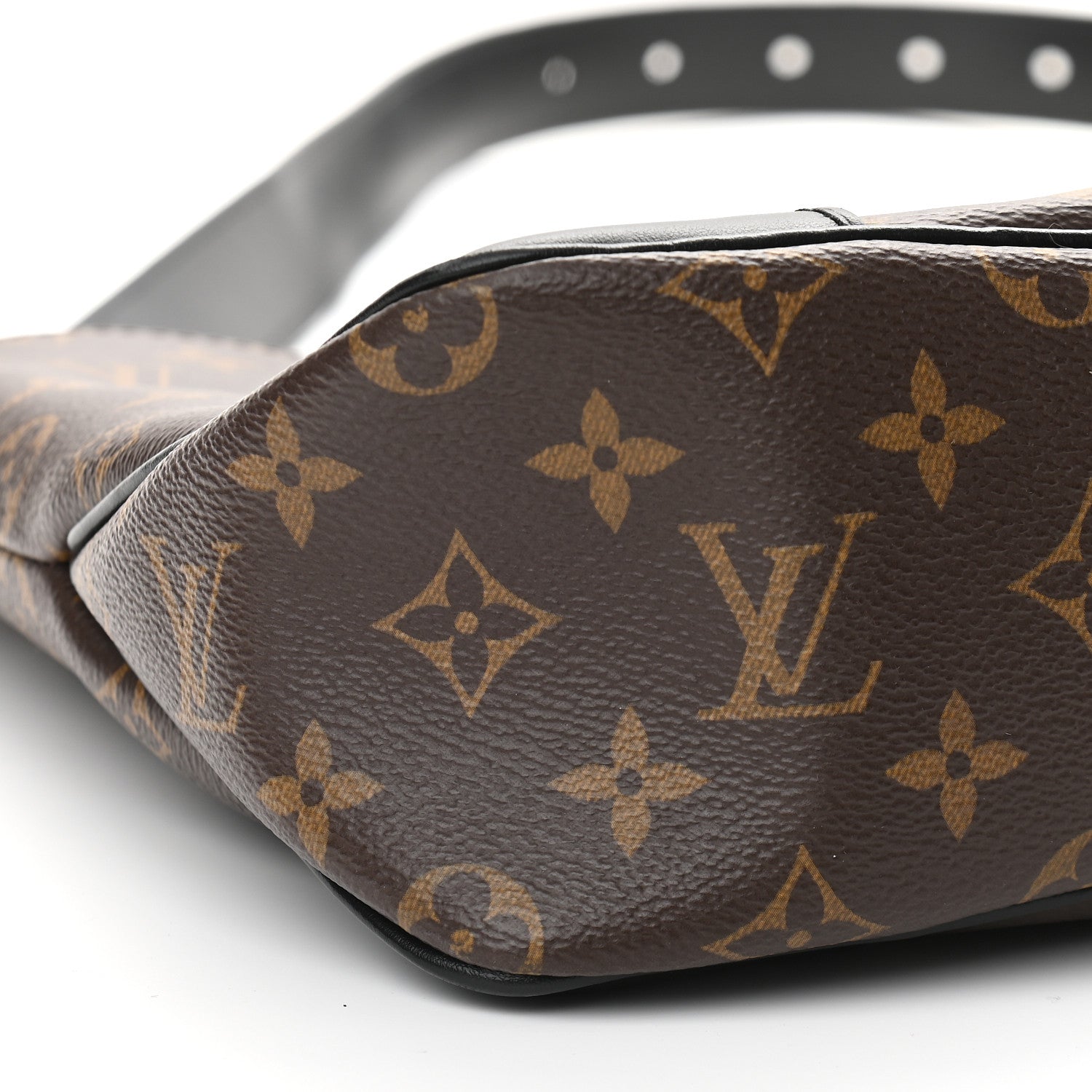 Louis Vuitton Monogram Odeon MM Black 8 of 9
