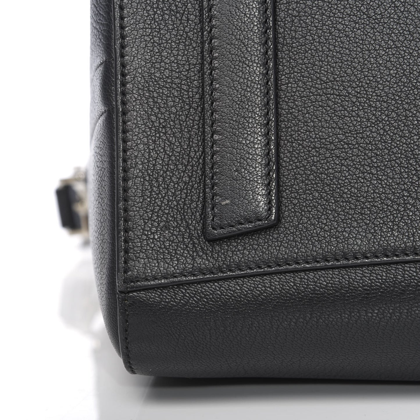 Sugar Goatskin Medium Antigona Black