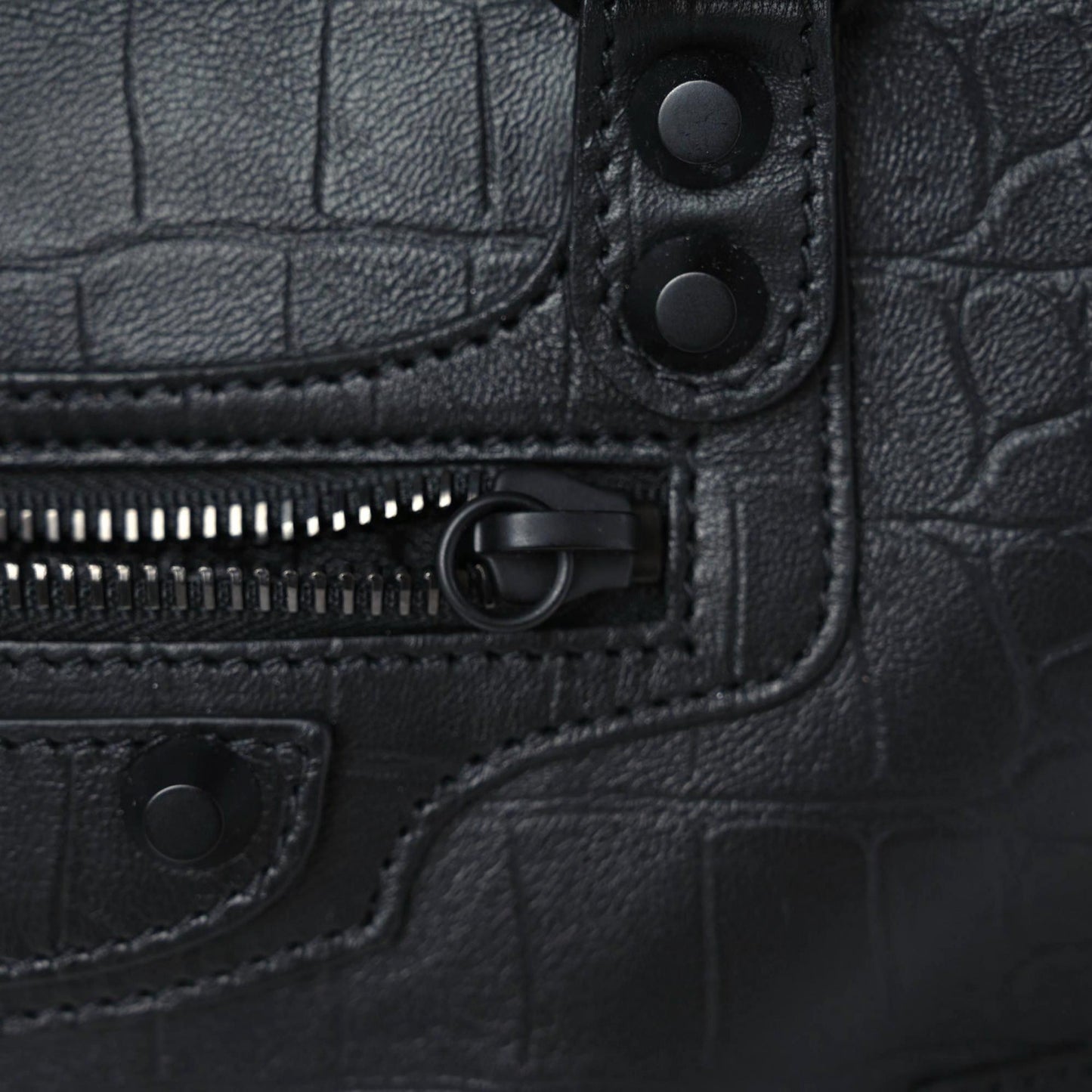Matte Supple Lambskin Crocodile Embossed Classic Black Hardware S City Black