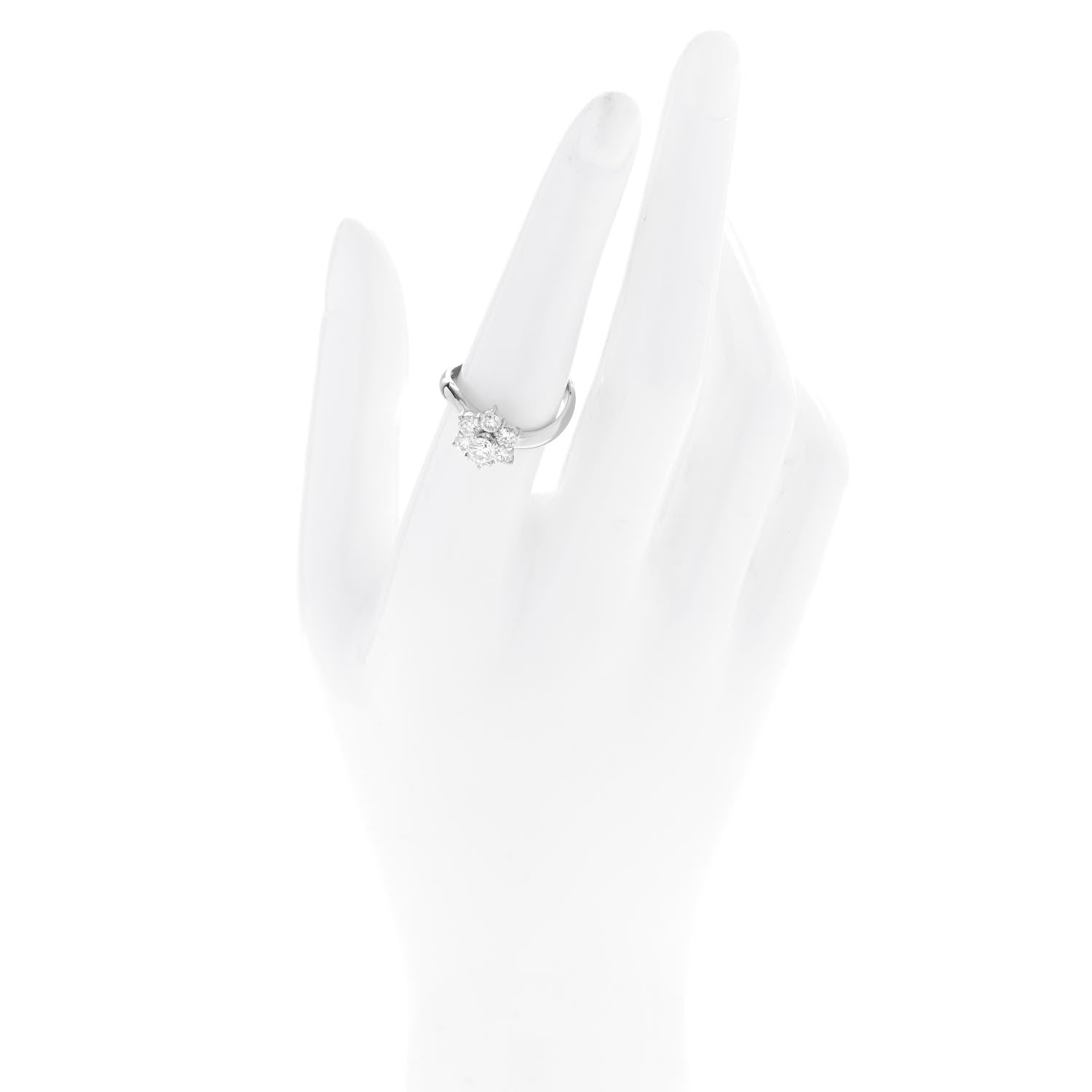 Parker & West by FASHIONPHILE Platinum Diamond 1.02ctw Flower Ring 54 7 2 of 9