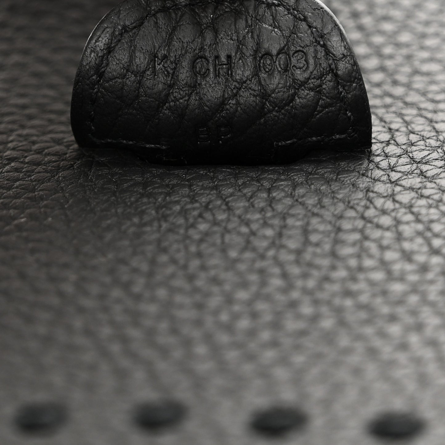 Taurillon Clemence EVELYNE III PM Black