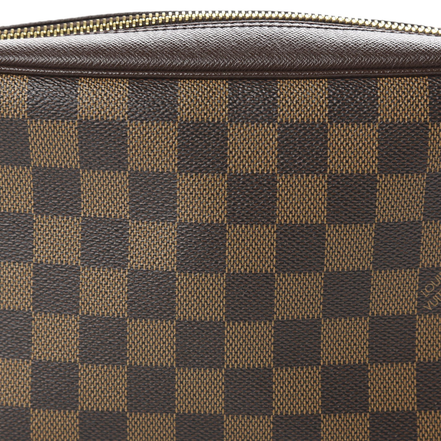 Damier Ebene Trousse Toilette 28
