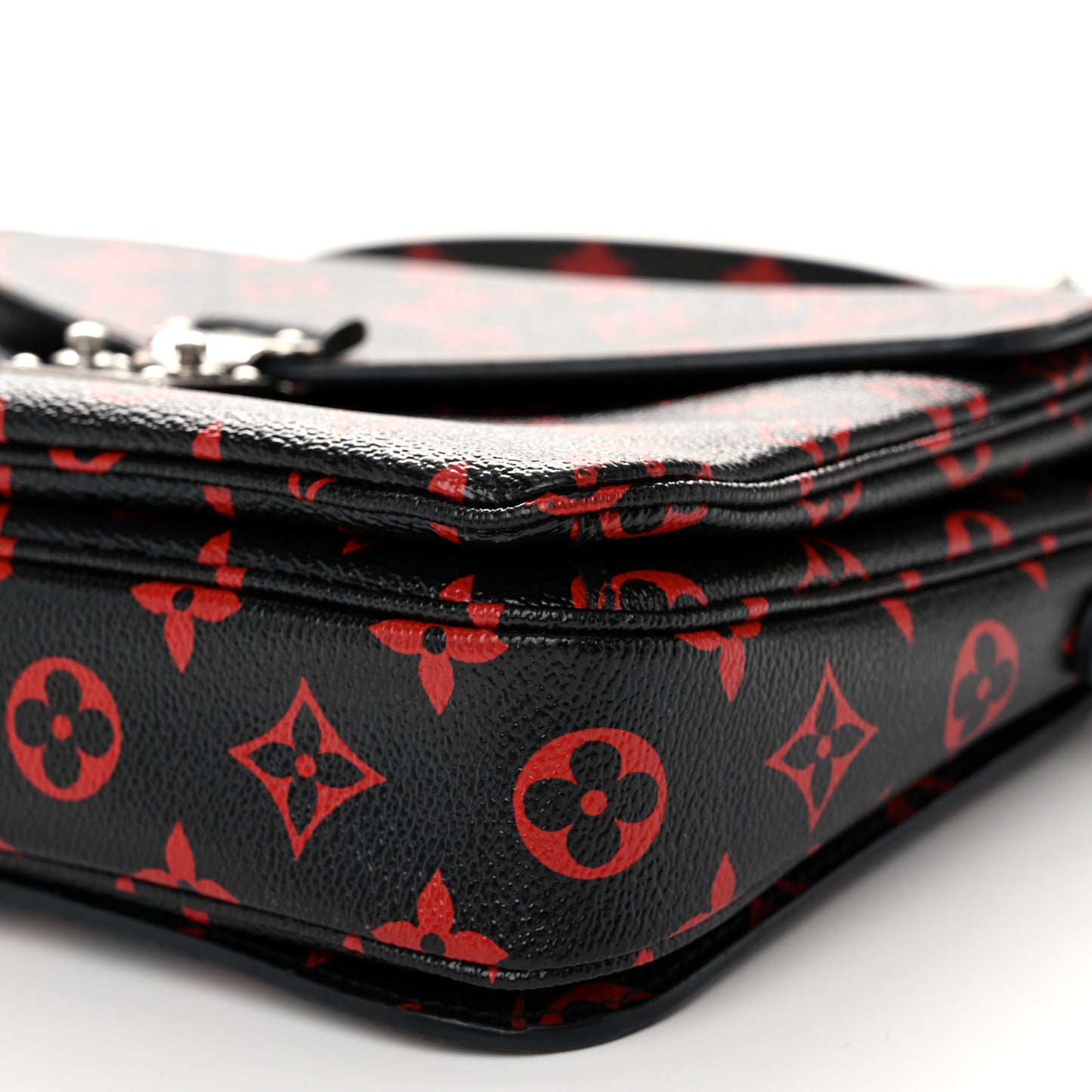 Monogram Infrarouge Pochette Metis