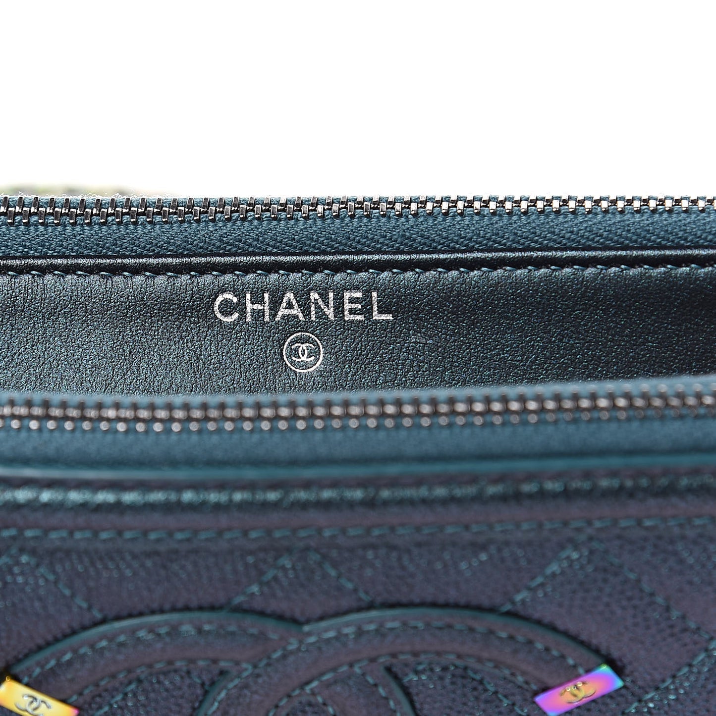Iridescent Caviar Quilted CC Filigree Clutch With Chain Dark Turquoise
