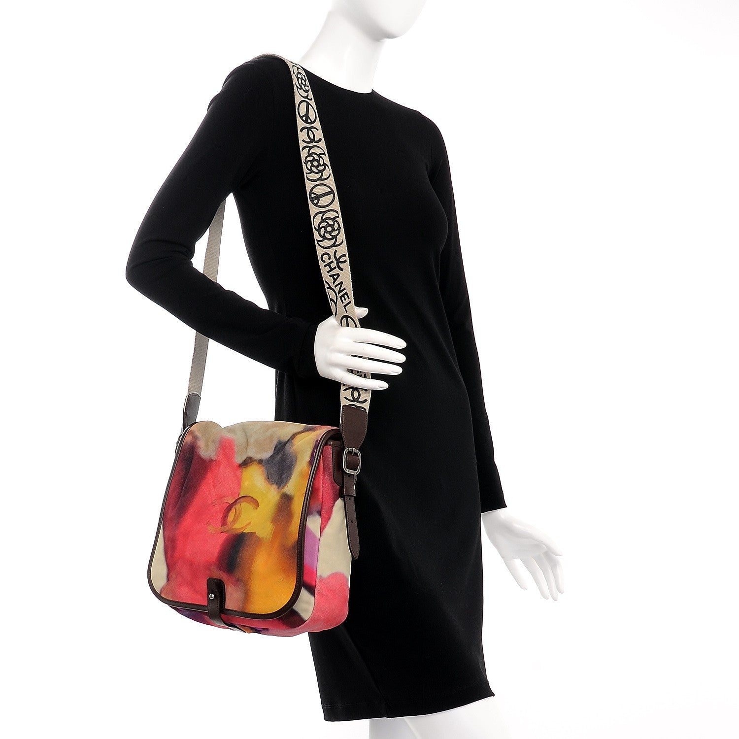 Chanel Printed Ultra Soft Lambskin Medium Flower Power Messenger 2 of 7
