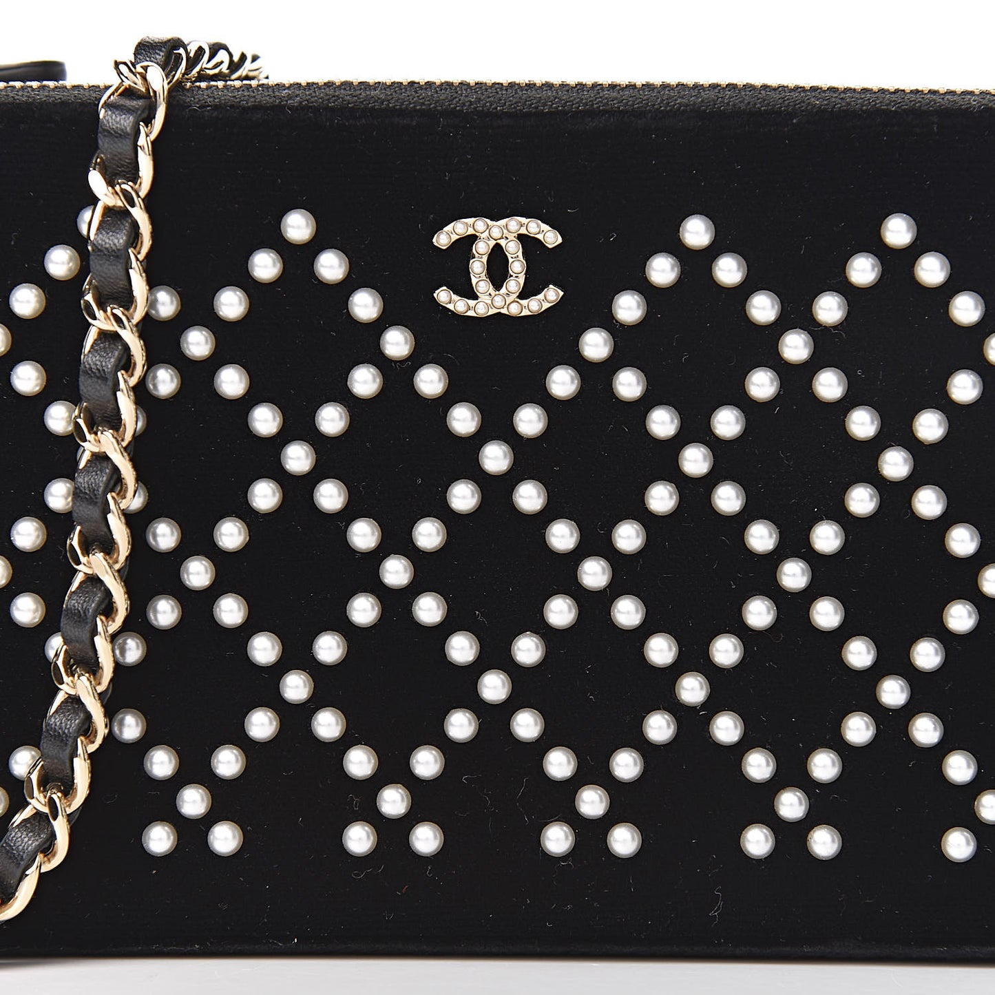 Velvet Pearl Small Clutch With Chain Black