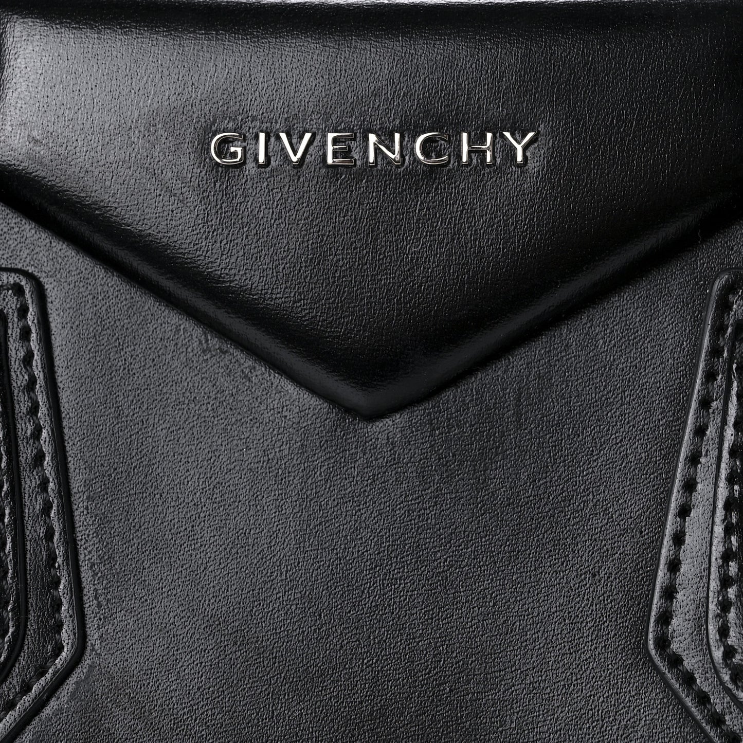 Shiny Lord Calfskin Small Antigona Black