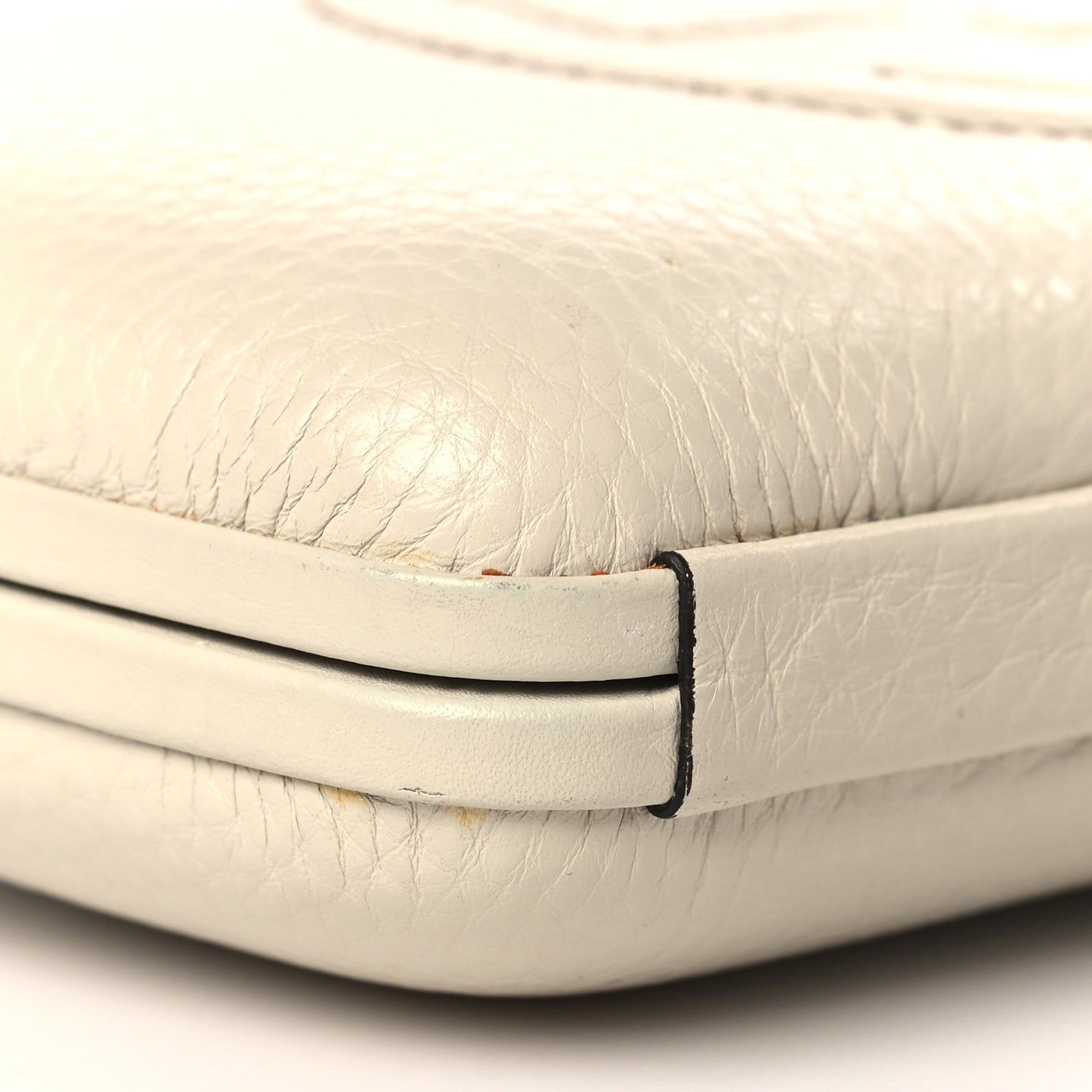 Pebbled Calfskin Soho Hard Case Clutch White