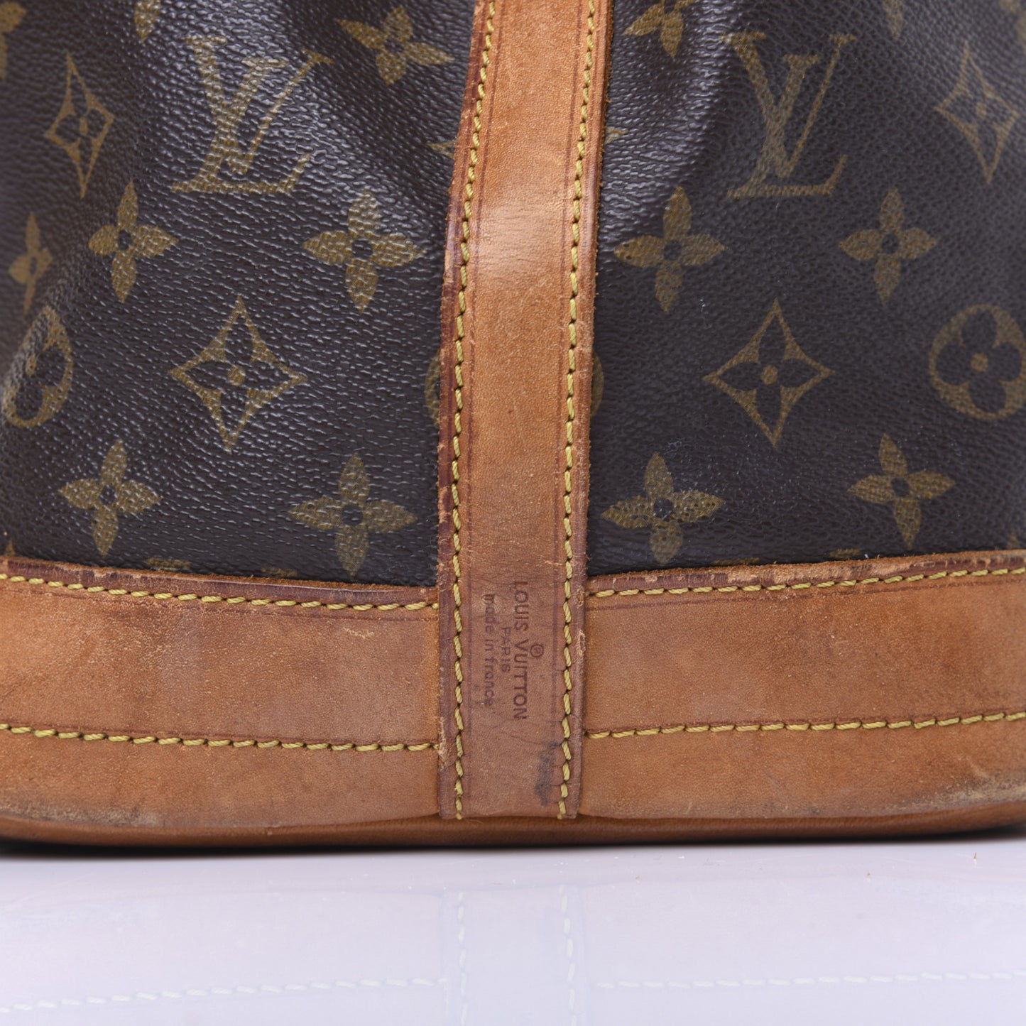 Monogram Noe