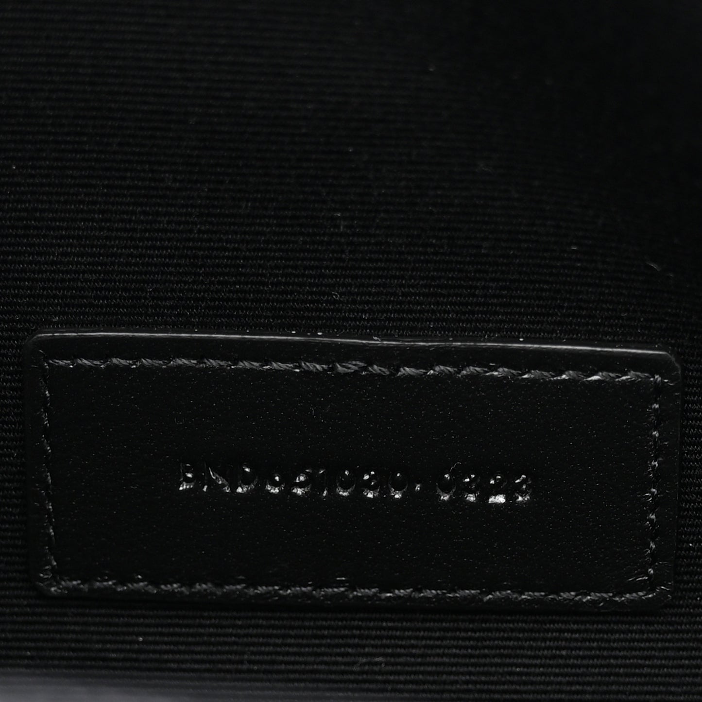 Grain De Poudre Textured Mixed Matelasse Triquilt Monogram Clutch Black