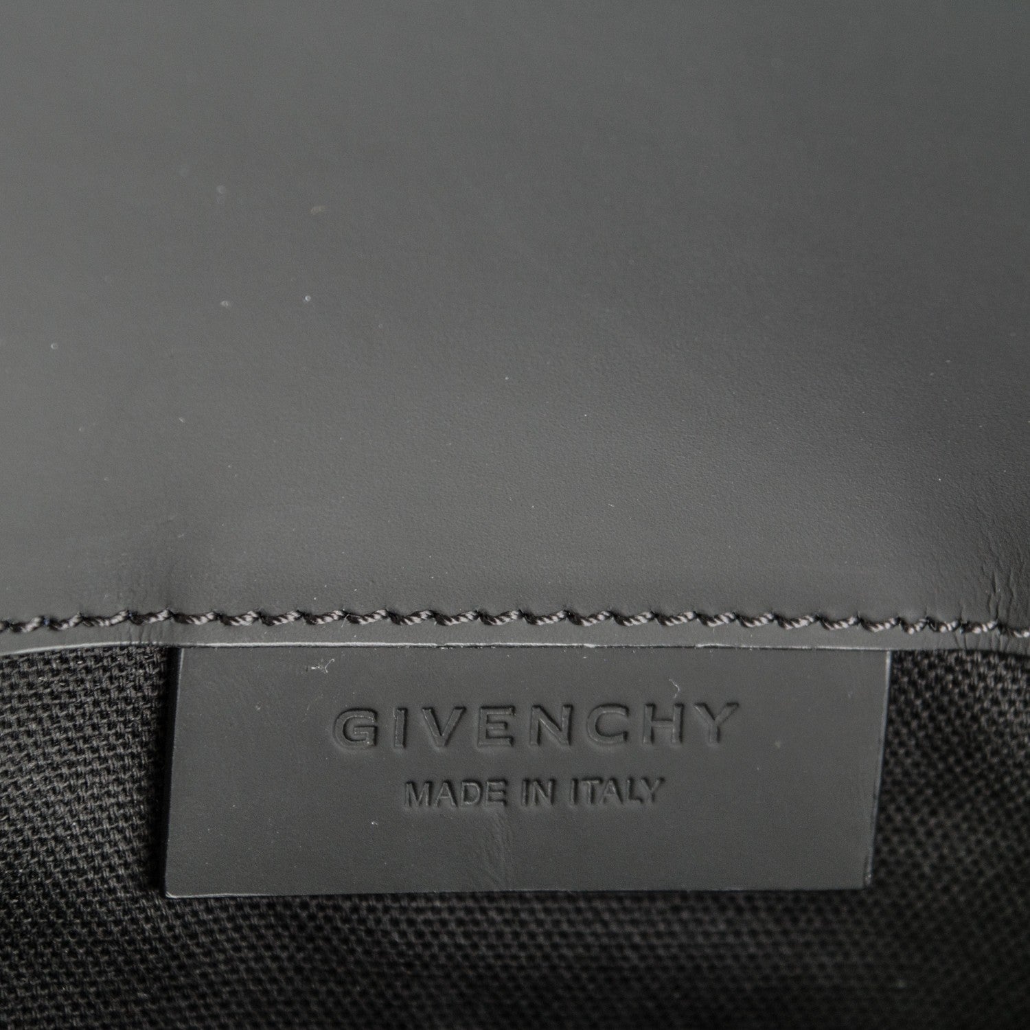 Givenchy Rubber Effect Calfskin Patent Medium Antigona Envelope Clutch Black 6 of 7