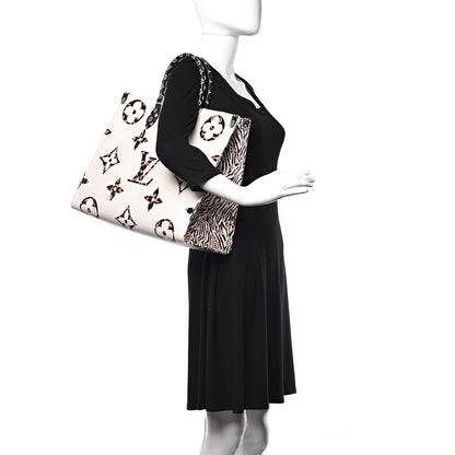 Louis Vuitton Monogram Giant Jungle Onthego GM Ivory 2 of 10