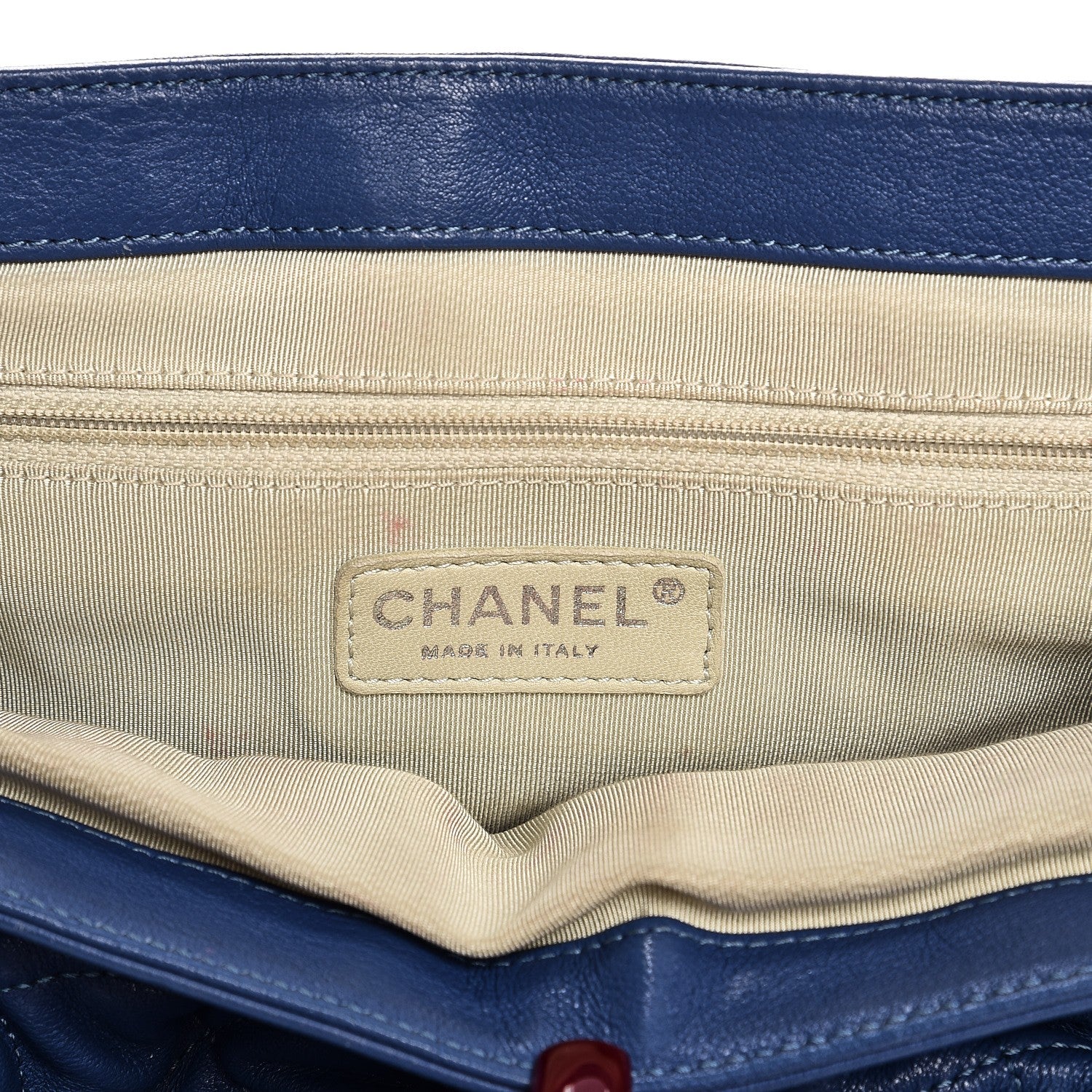 Chanel Washed Lambskin Chain Around Medium Messenger Blue 6 of 10