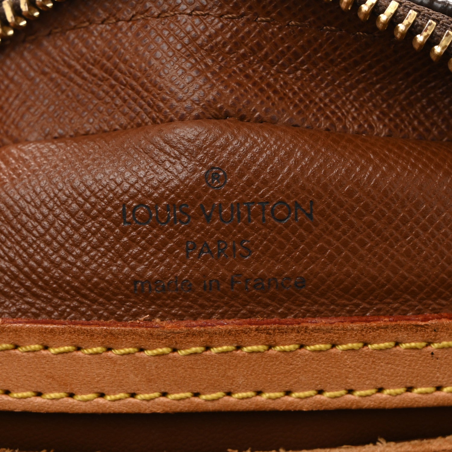 Louis Vuitton Monogram Blois 6 of 9