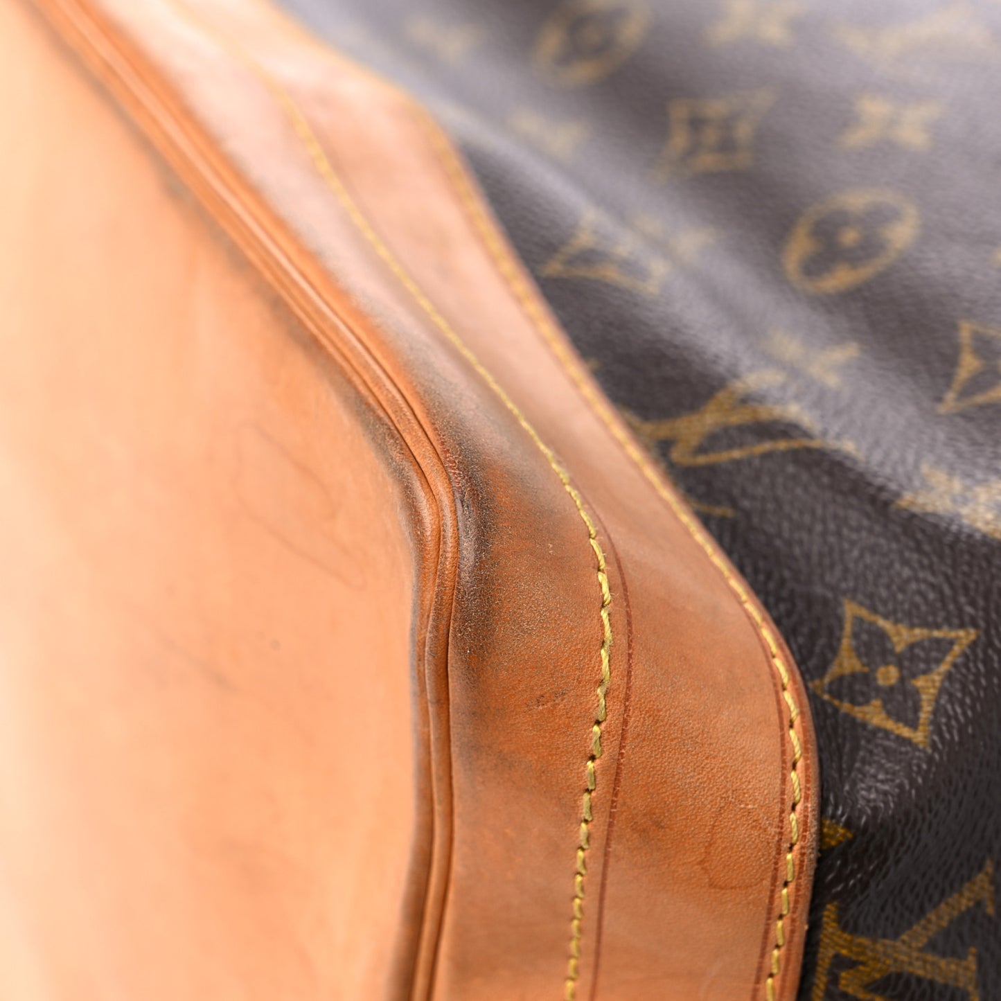 Monogram Noe