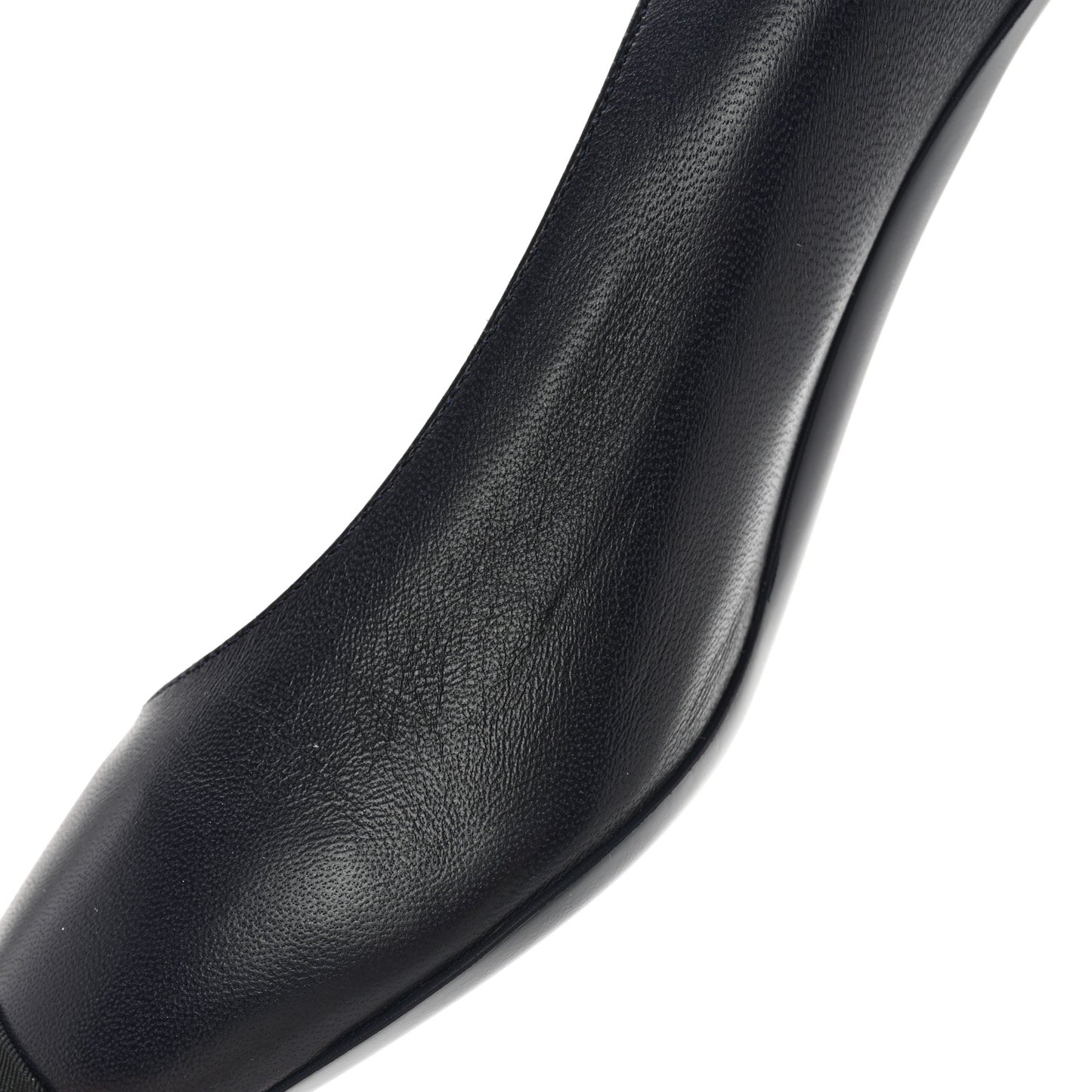 Lambskin Grosgrain Cap Toe CC Pearl Pumps 41 Navy Black