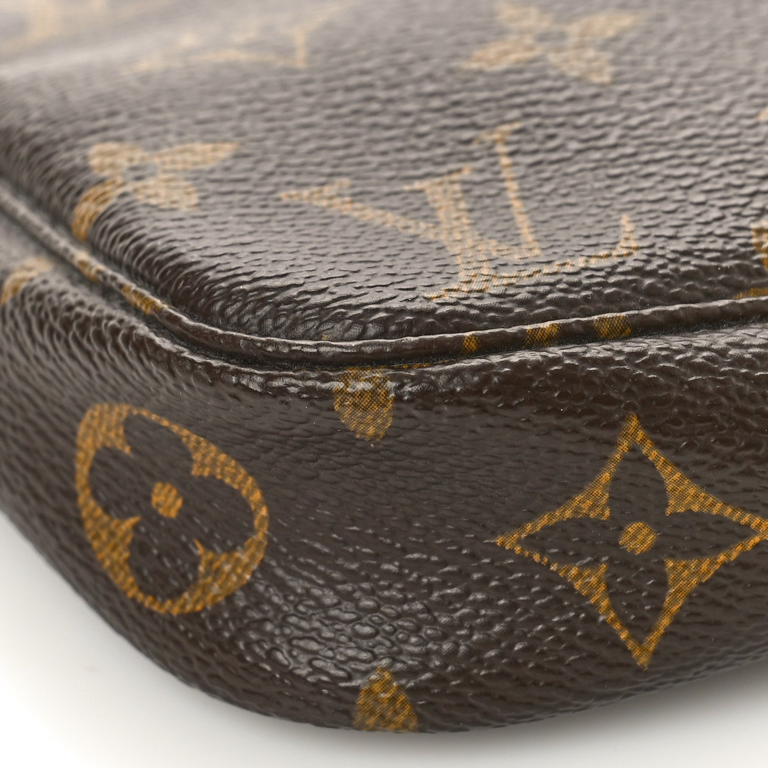 Louis Vuitton Monogram Pochette Accessories 8 of 9