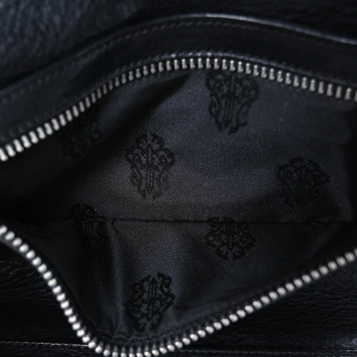 Lambskin Cross Snap Wave 4 Tri Fold Wallet Black