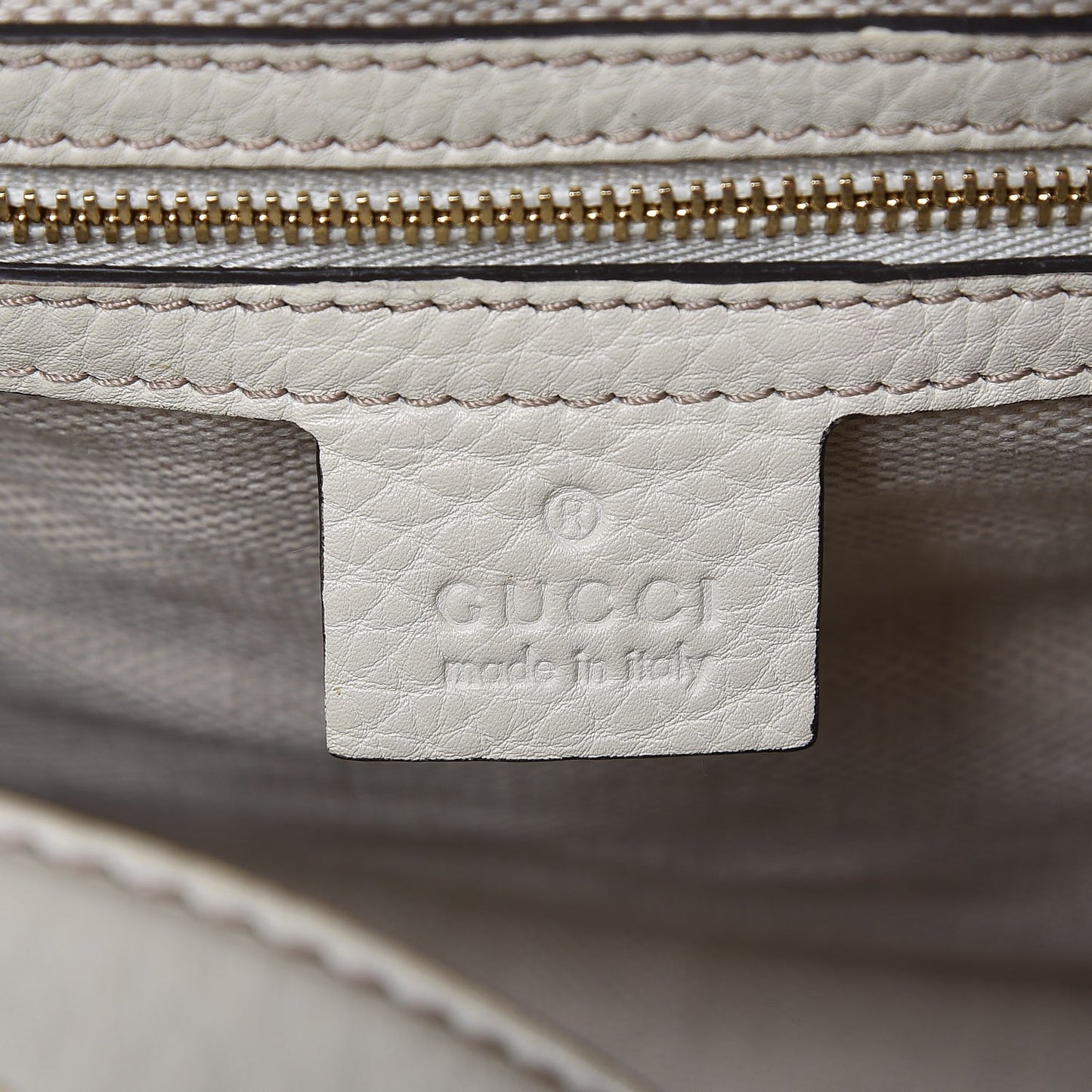 Pebbled Calfskin Medium Soho Boston Off White