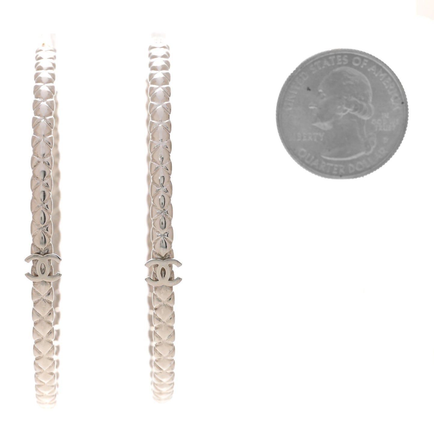 Metal Quilt CC Hoop Earrings Silver