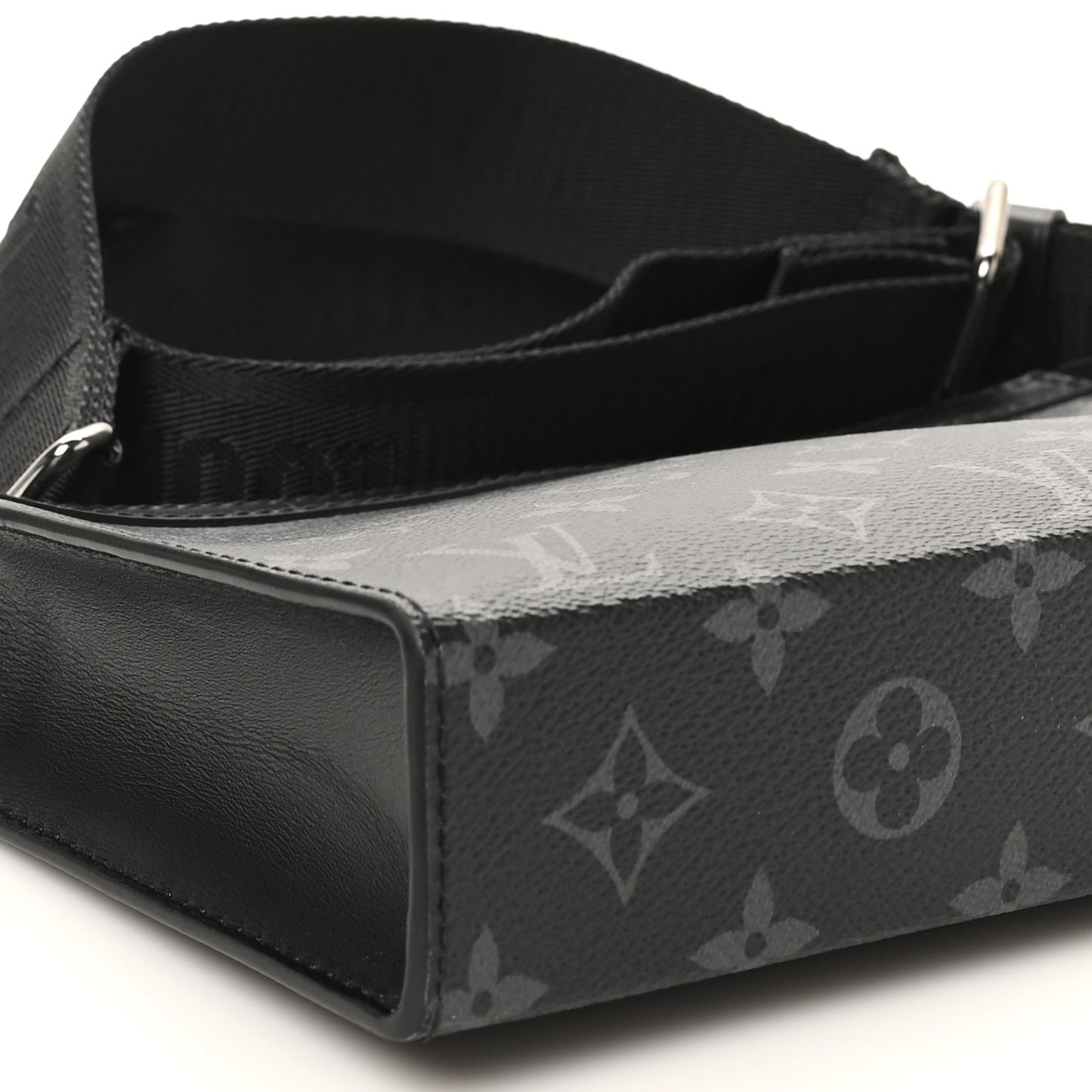 Reverse Monogram Eclipse Gaston Wearable Wallet