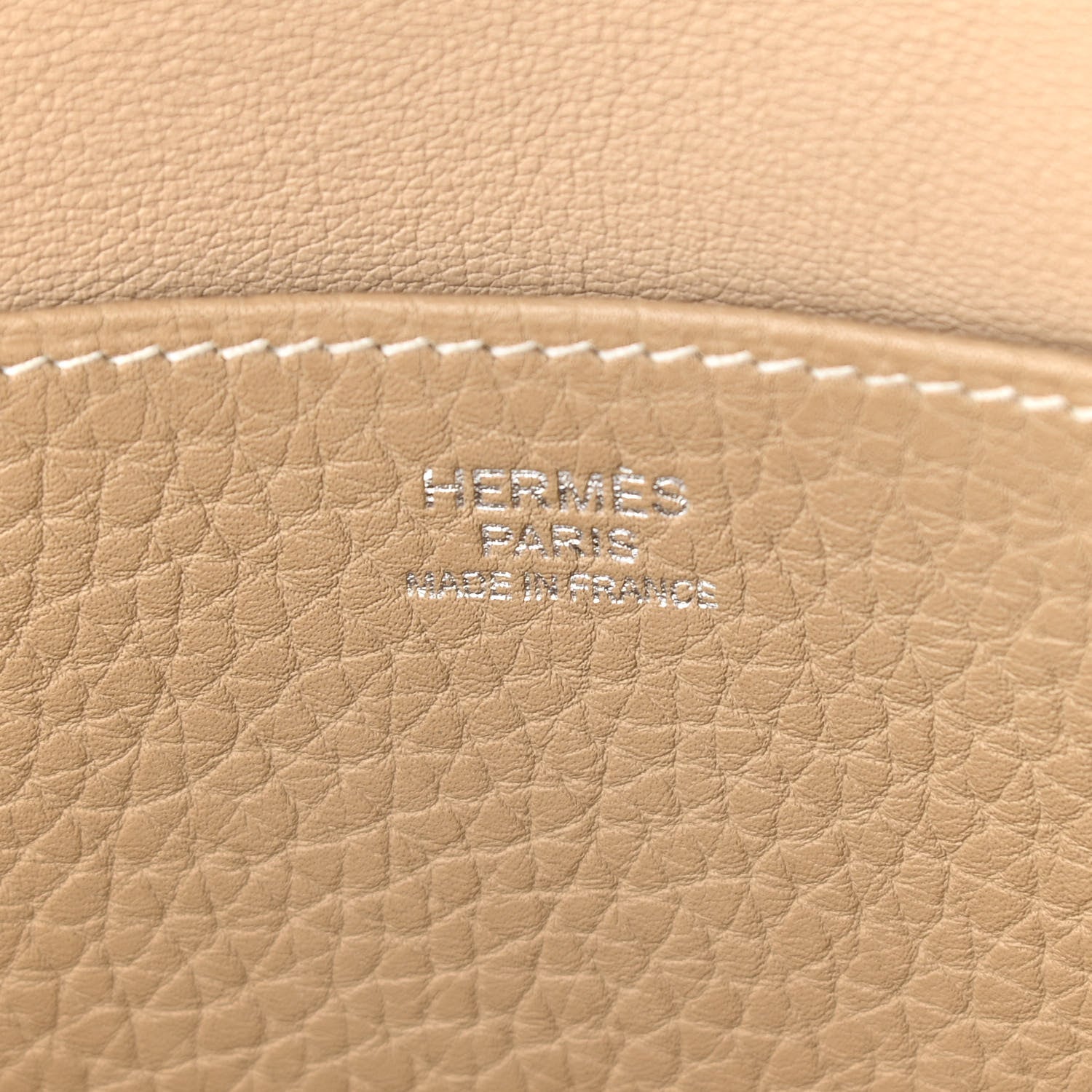 Hermes Taurillon Clemence Halzan 31 GM Trench 7 of 16