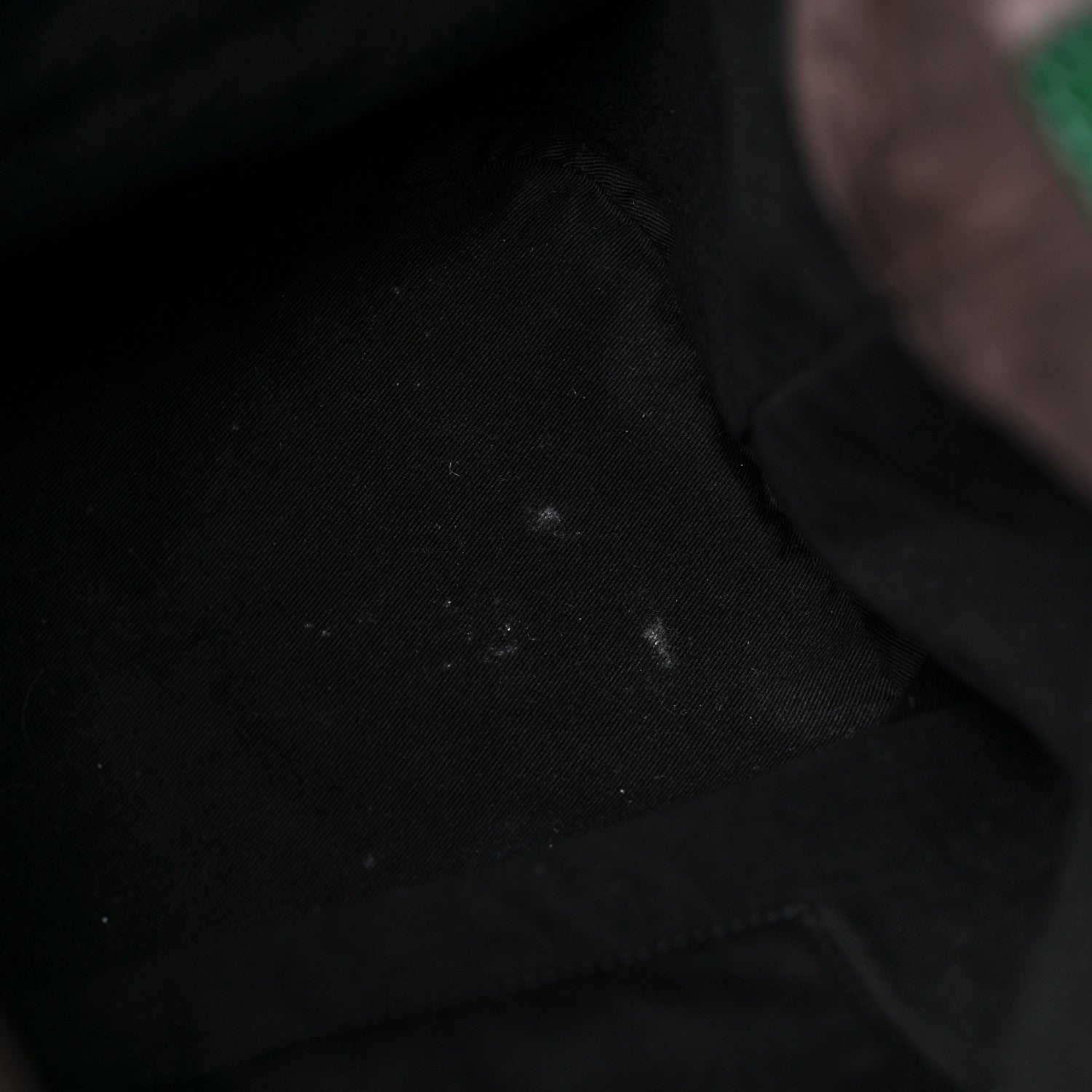 Givenchy Grained Calfskin North South Nightingale Green 13 of 20