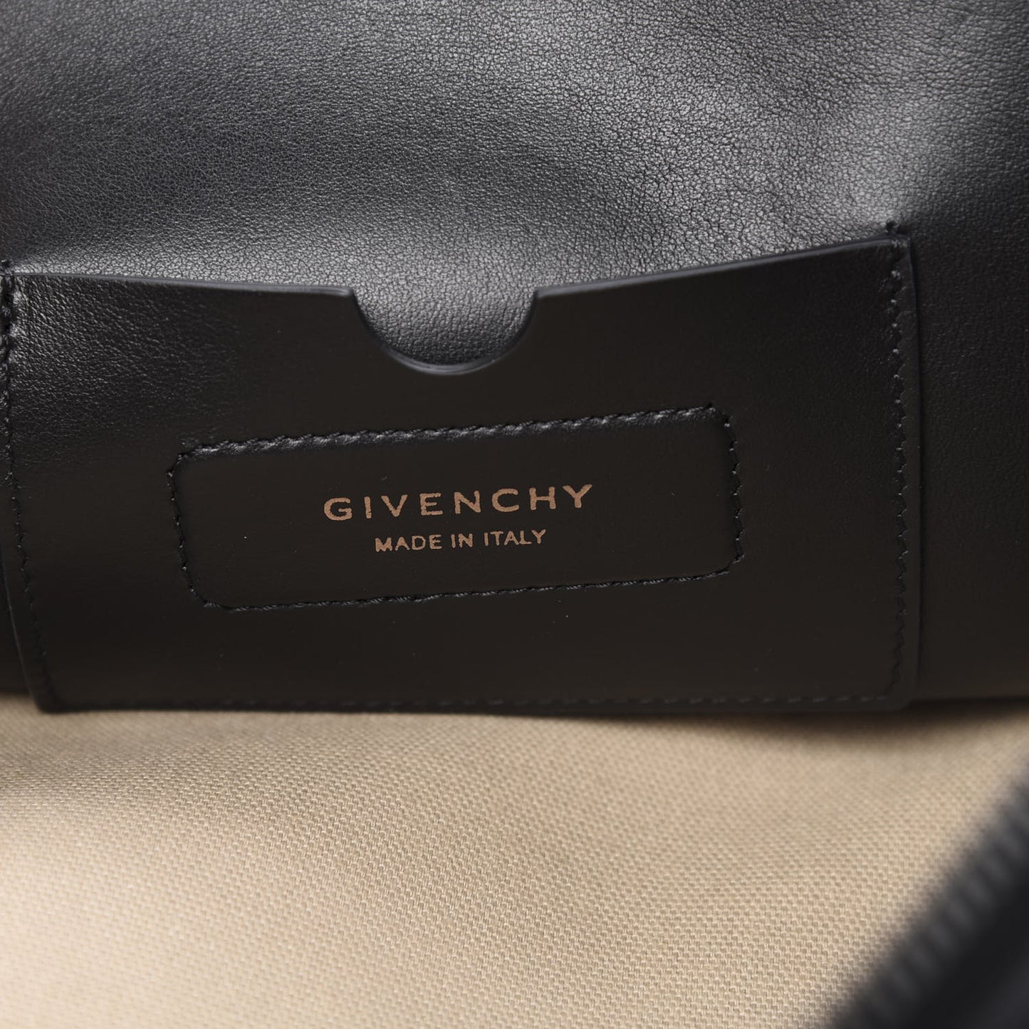 Smooth Calfskin Large Soft Antigona Black