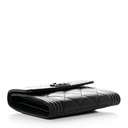 Chanel Caviar Quilted Compact Boy Wallet Black 4 of 10