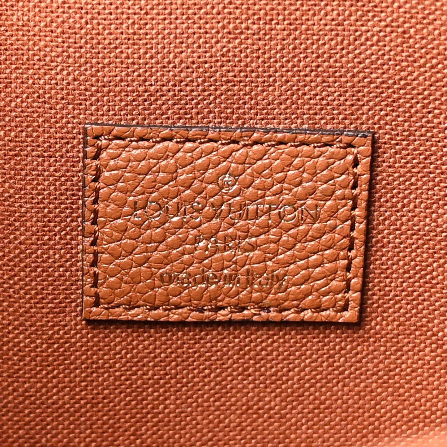 Empreinte Pochette Felicie Chain Wallet Cognac