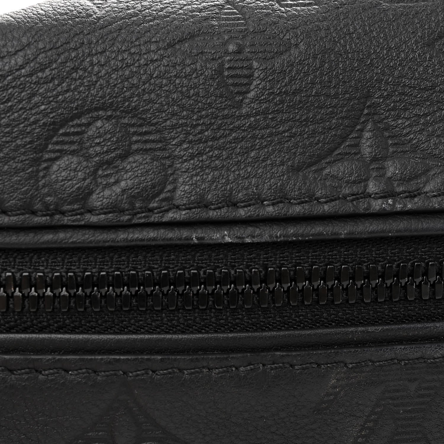 Louis Vuitton Calfskin Monogram Shadow Discovery Bumbag Black 12 of 12