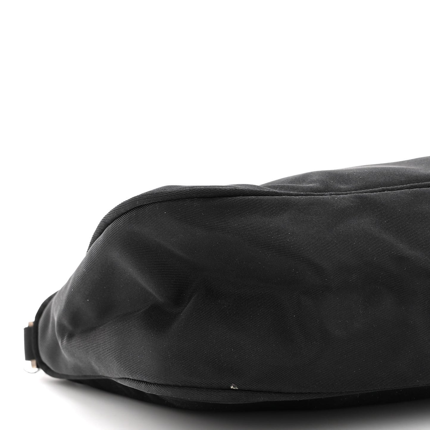 Re-Nylon Vela Pouch Black