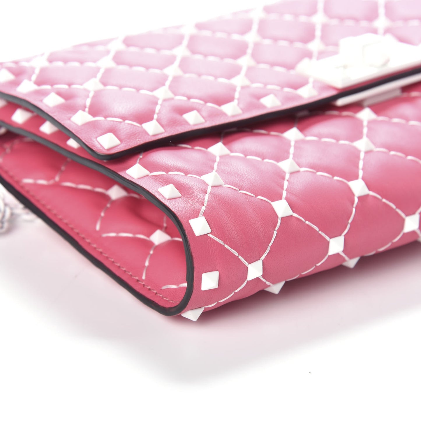 Lambskin Free Rockstud Spike Wallet On Chain Shadow Pink
