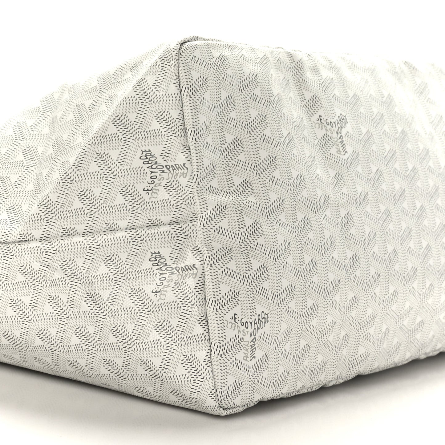 Goyardine Saint Louis GM White