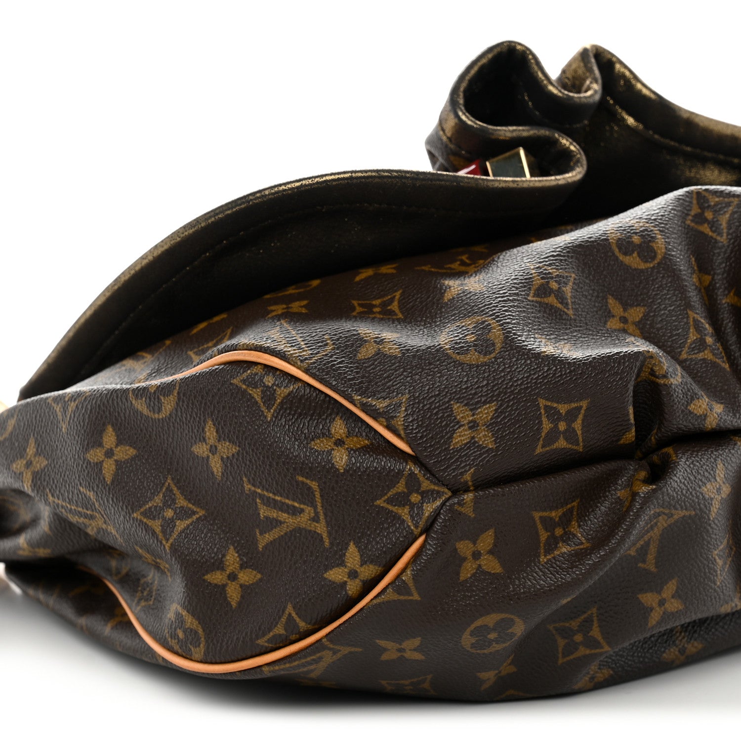 Louis Vuitton Monogram Kalahari GM 7 of 10