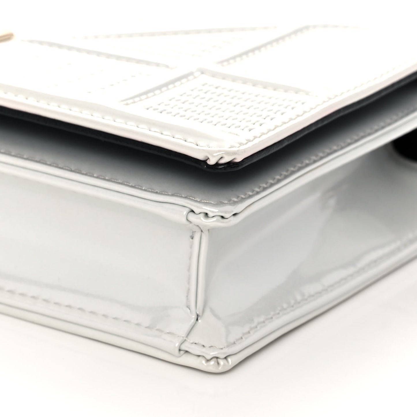 Patent Micro-Cannage Diorama Wallet on Chain Pouch White