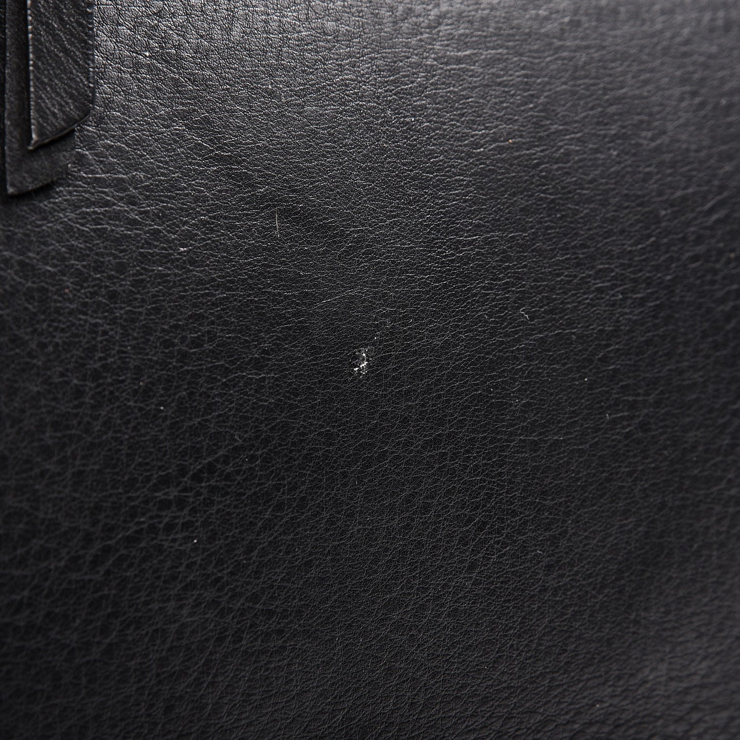 Supple Calfskin Medium Phantom Luggage Black