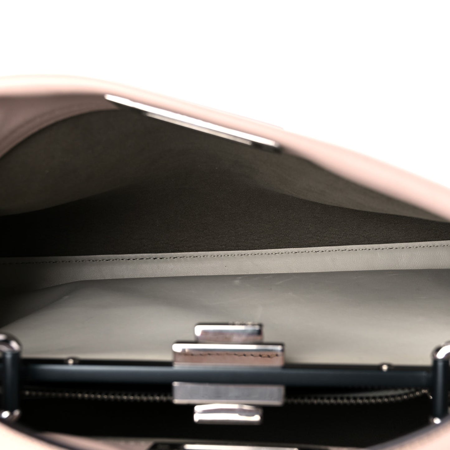 Vitello Seta Shiny Nappa Medium Peekaboo Iconic Satchel Soap Opale